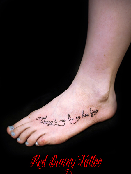 ^gD[fUC  letter tattoo
